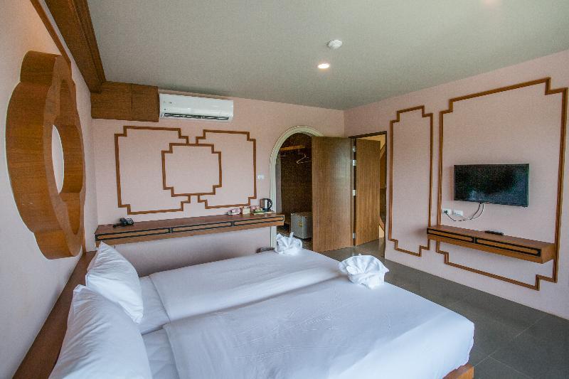 The Pineapple 4* Krabi