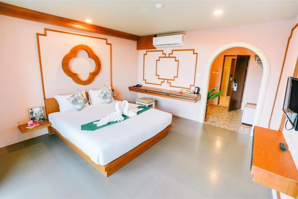 The Pineapple Hotel Krabi By