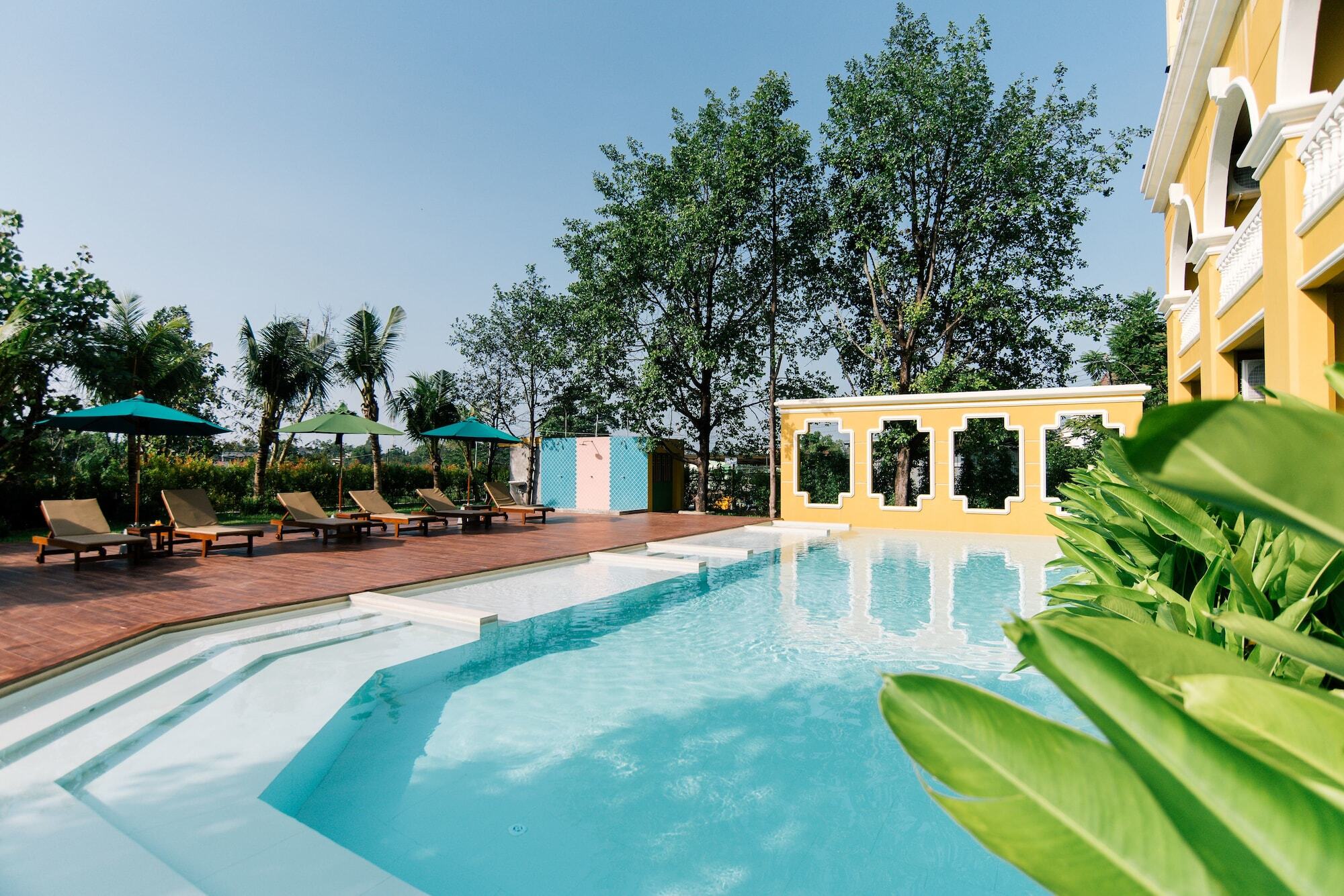 Hotel The Pineapple Krabi town